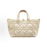 DIOR Toujours metal pendant adjustable shoulder strap Indigenous bag single-shoulder handbag medium-sized women\'s gold