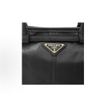 PRADA普拉达 Bonnie soft lux 系列  ⻓⼿柄 ⽪⾰ ⼿提单肩包 中号 ⼥款 ⿊⾊