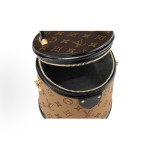 LOUIS VUITTON Cannes 经典水桶包  ⼩号 棕⾊