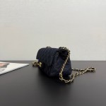 Chanel 25C denim CF mini hood bag combines exquisite and casual features