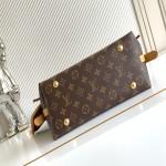 CarryAll small handbag MB163c01 dynamic variable code chip with complete packaging